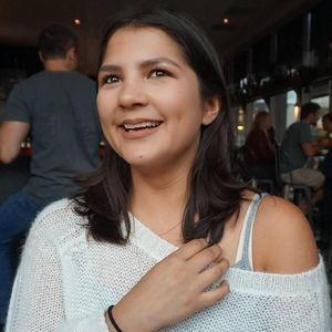 Meet your Posher, Ántonia